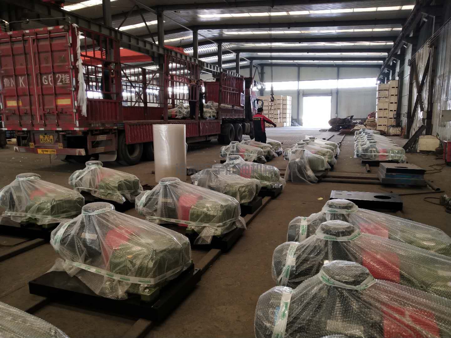 鄂爾多斯市烏審旗訂購的28臺(tái)15KW泥漿攪拌器
