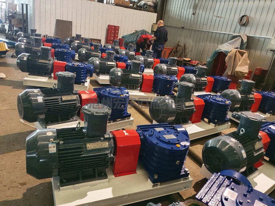 渤海鉆探訂購的24套TCNJ-2-B_22KW環面包絡泥漿攪拌器制作完成